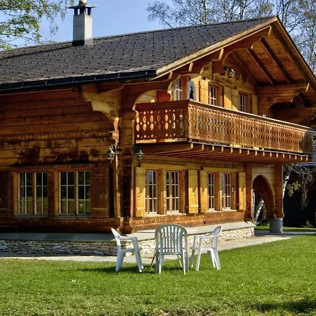 Traditionnel Grand Confort Chalet